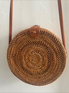 Woven Round Crossbody Summer Bag NWOT